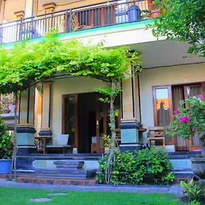 Casa de hóspedes Cr Tris, Seminyak